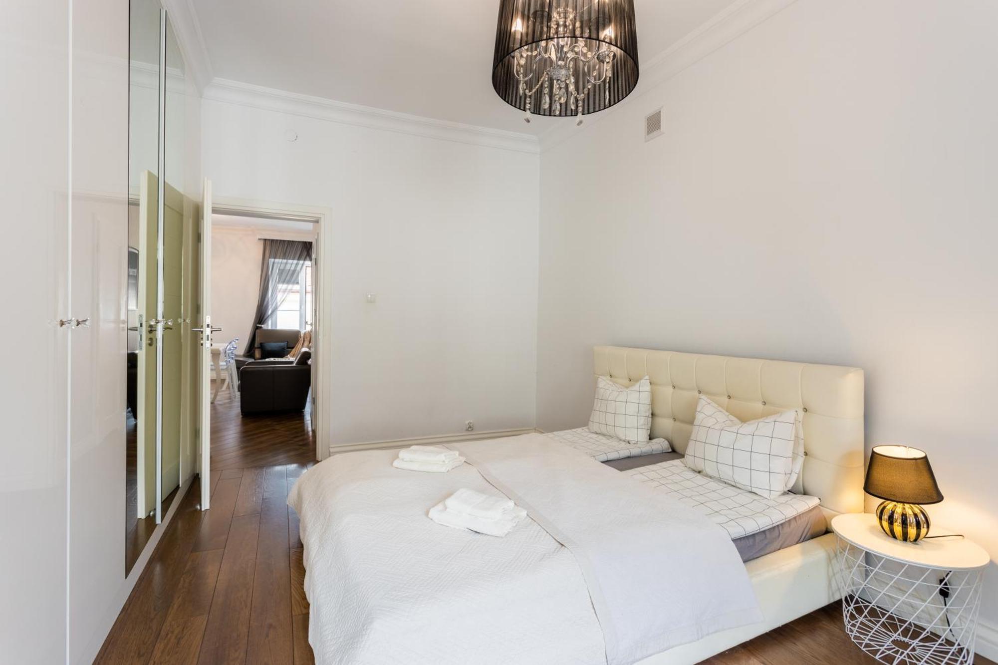 Central Warsaw Apartment - Great Location-Old Town - Podwale Bagian luar foto